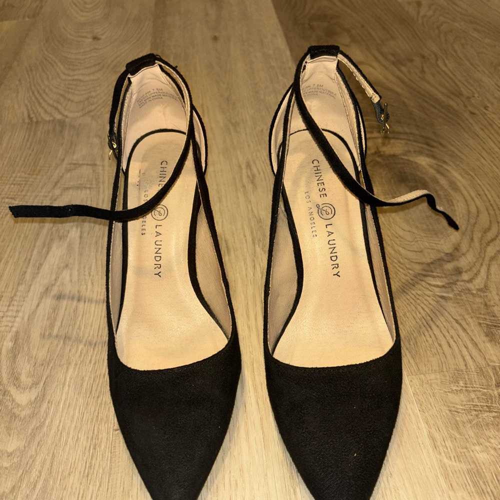 Chinese Laundry Black Pointed Toe Heels